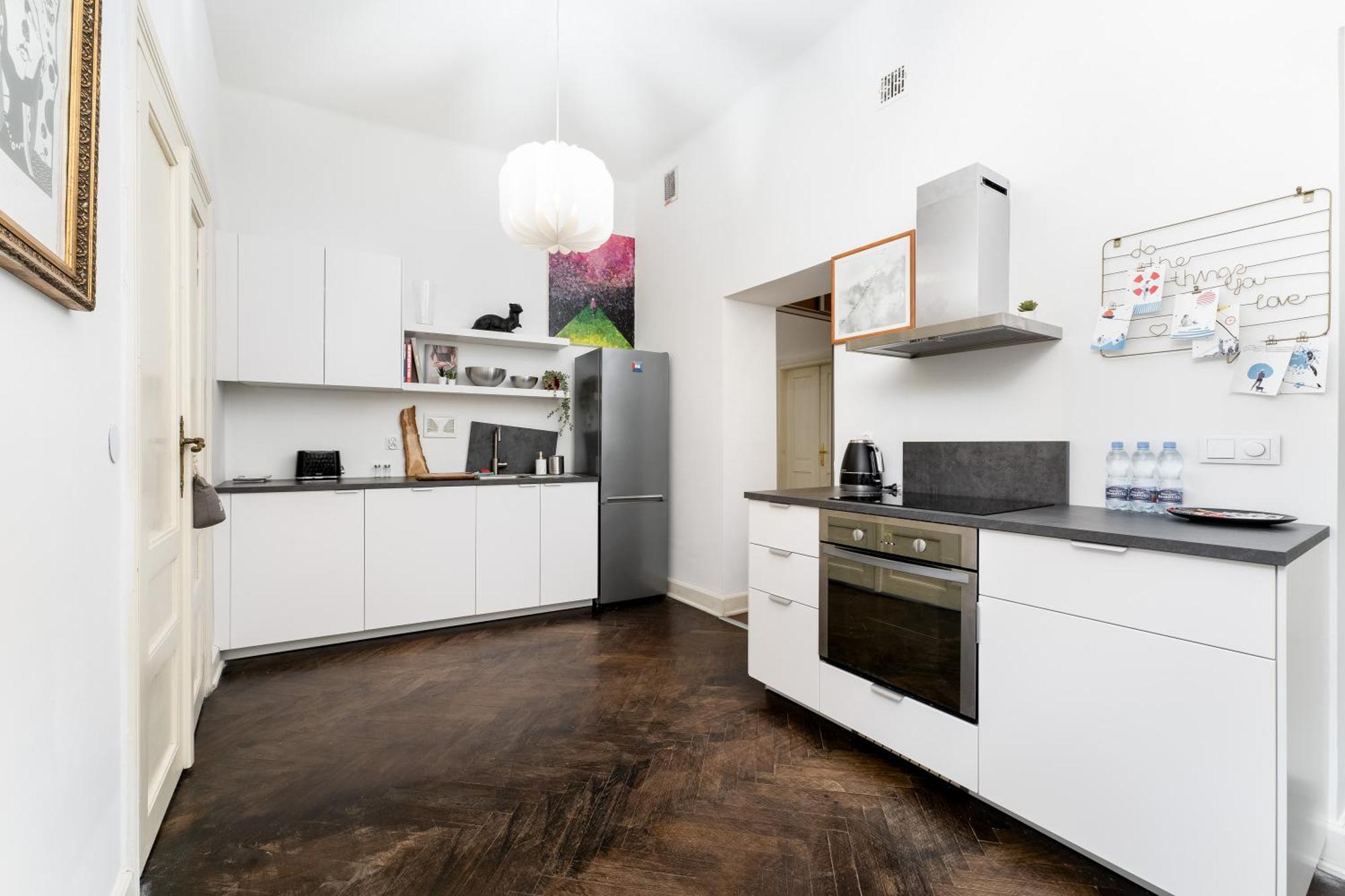 Old Town Spacious Apartment คราคูฟ ภายนอก รูปภาพ