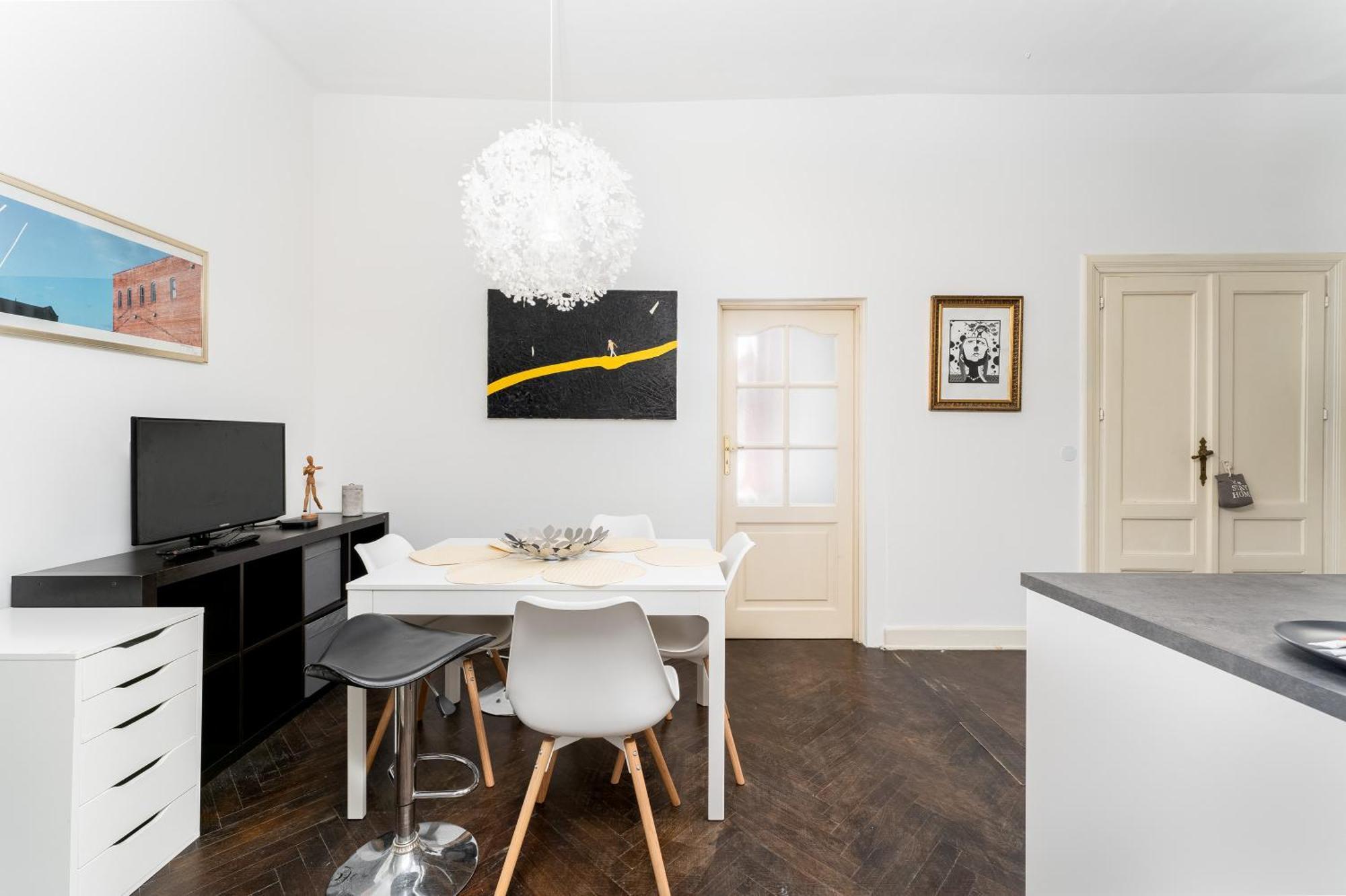 Old Town Spacious Apartment คราคูฟ ภายนอก รูปภาพ